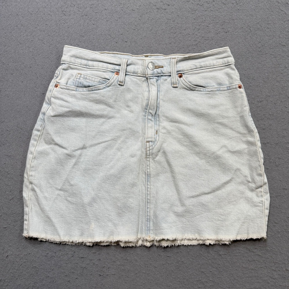 Levi's Denim Mini Skirt Womens 8/29 Light Wash Frayed Hem Distressed Summer Chic